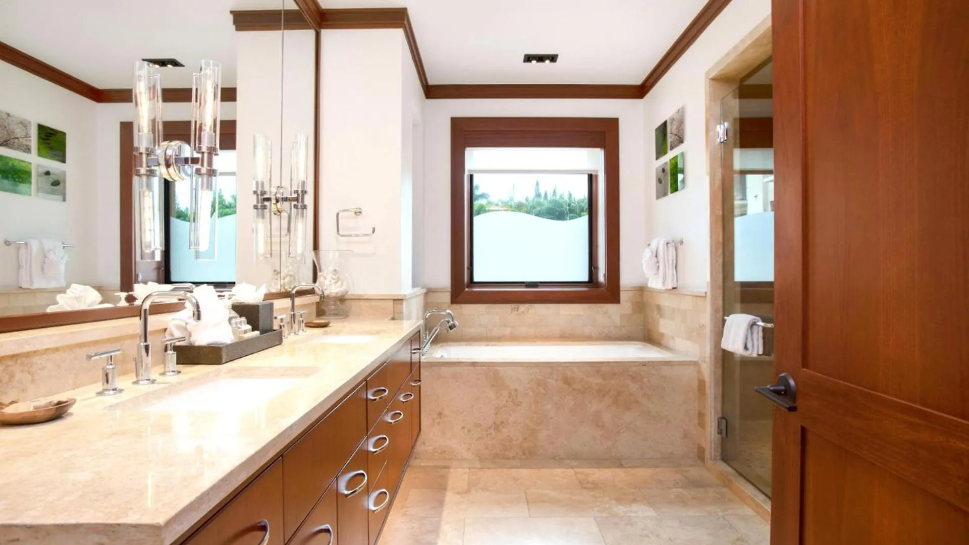 Kbm Resorts Free Car Anuenue At Montage Kapalua Bay Oceanfront Villa Pool Beach Access